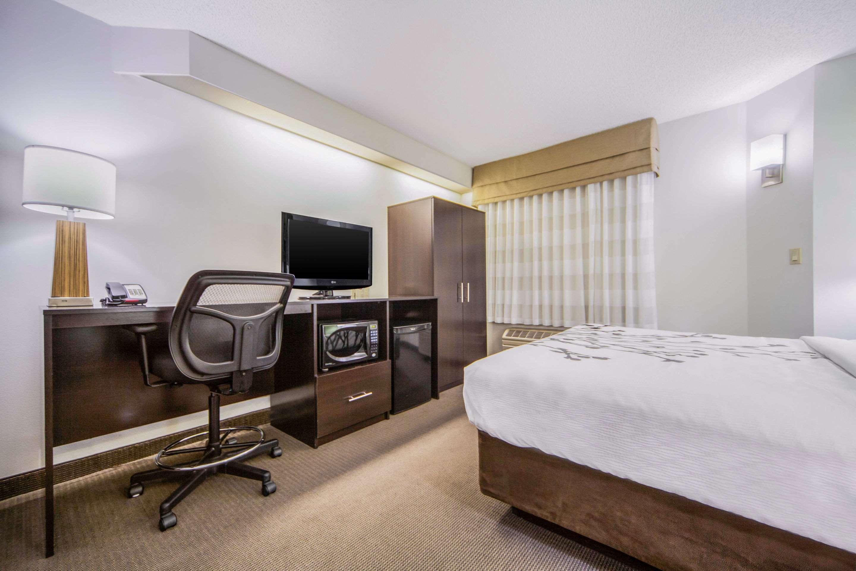 Sleep Inn & Suites Кълъмбъс Екстериор снимка